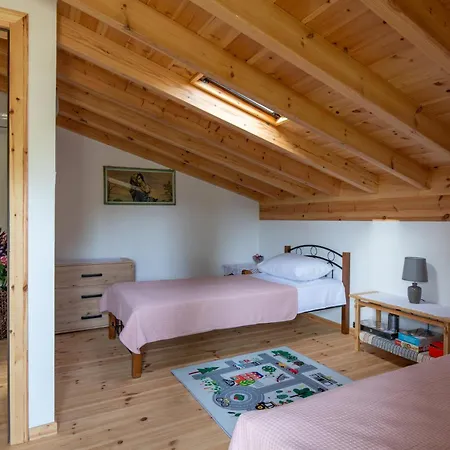 Pratsas House Nyaraló Szikiá
