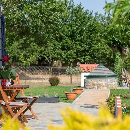 Nyaraló Pratsas House *