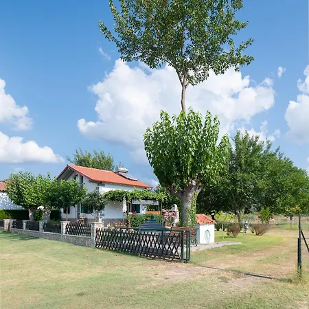 Ferienhaus Pratsas House *