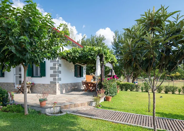 Pratsas House Feriehus *
