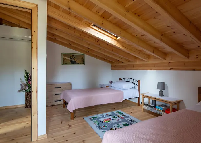 Pratsas House Feriehus Sykia